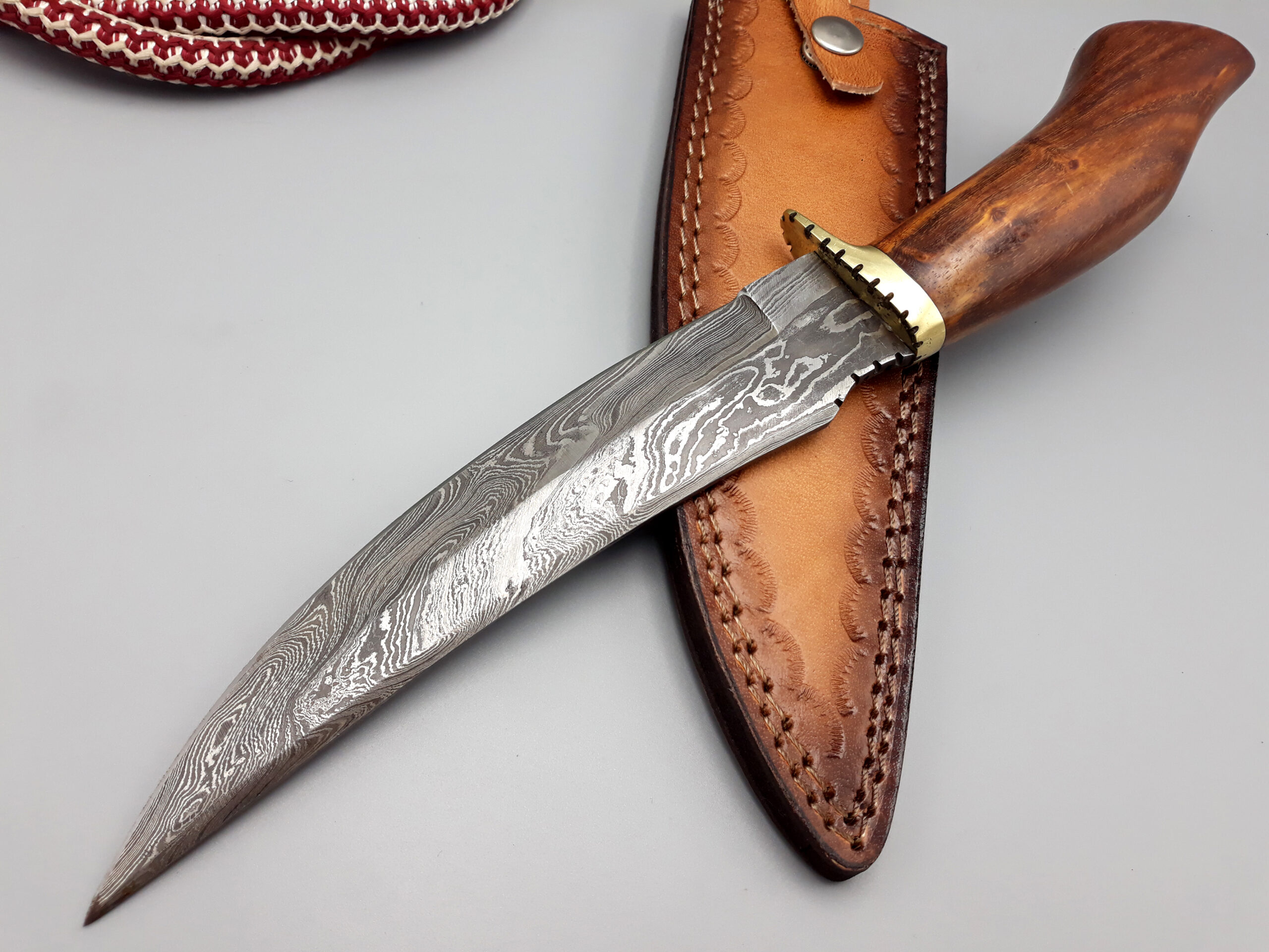 Forged Damascus Steel Blade Hunting Camping Survival Forged Blade Bowie Knife Brass Guard wood handle leather sheath - Image 5