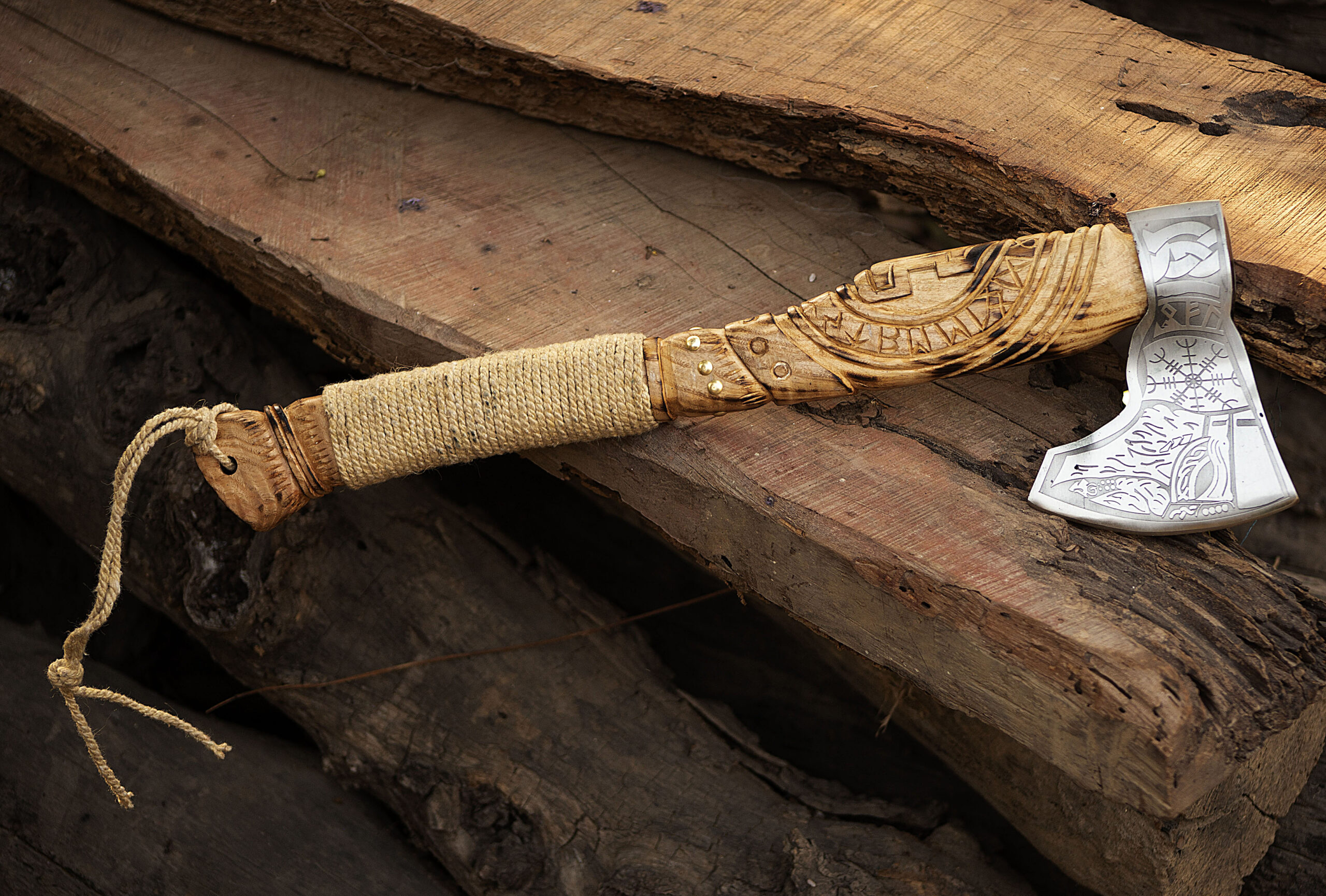 Viking Handmade Forged High Carbon Steel Axe – Handle 21.5" Cutting Edge 5" Head length 6" Survival Chopper with Roped Wood Handle, Brass Pins & Leather Sheath - Image 3