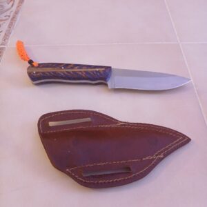 9-inch camping knife with D2 steel blade and pinecone resin handle Handmade outdoor camping knife with resin handle D2 survival knife with unique pinecone resin grip
