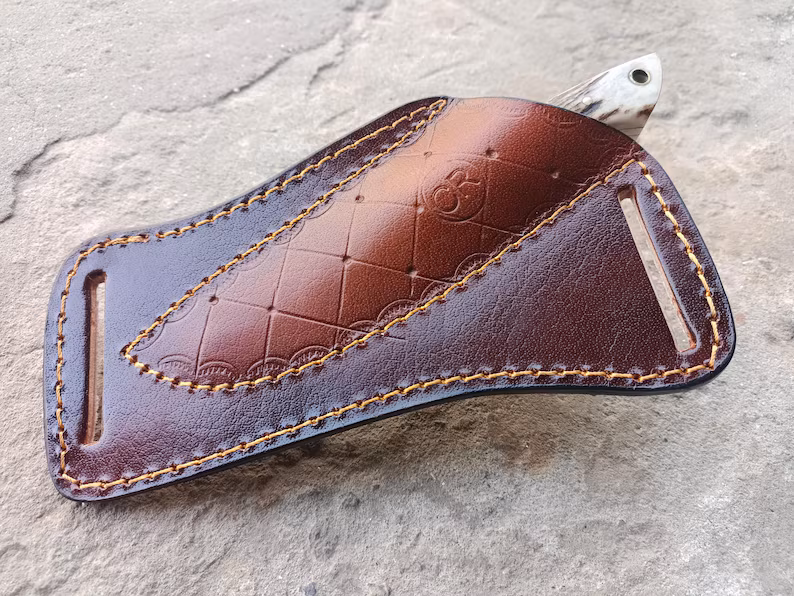 "leather sheath stag handle skinner knife"
